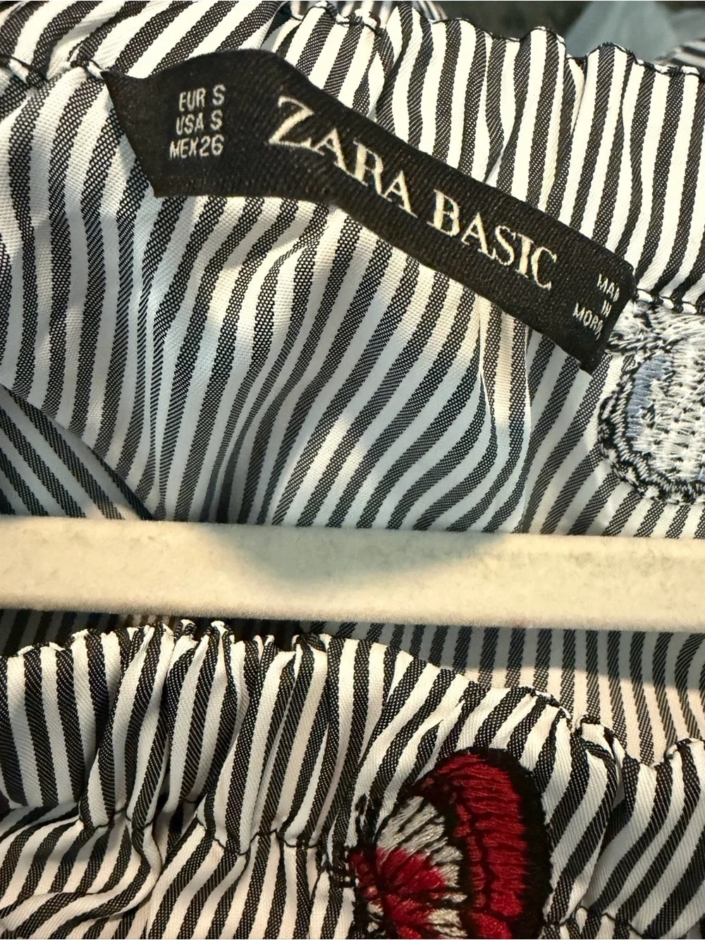 Zara Basics Embroidered Butterfly Off The Shoulder Size S